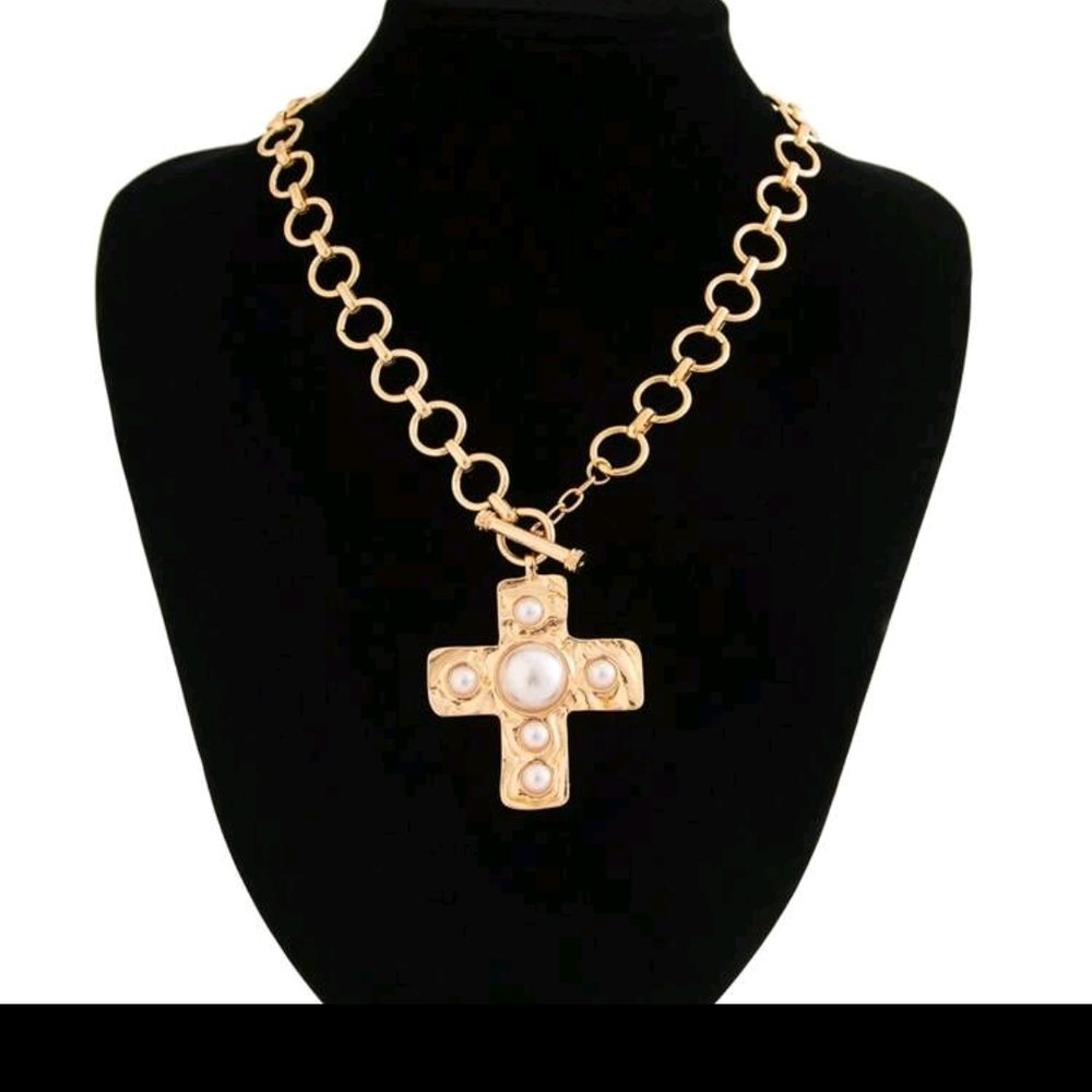 Elegant Gold & Pearl Cross Pendant Necklace